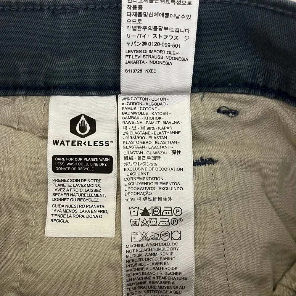 Levis XX Chino Standard Taper Pants Mens 30x32 Slate Blue Stretch 85226-0063 NWT